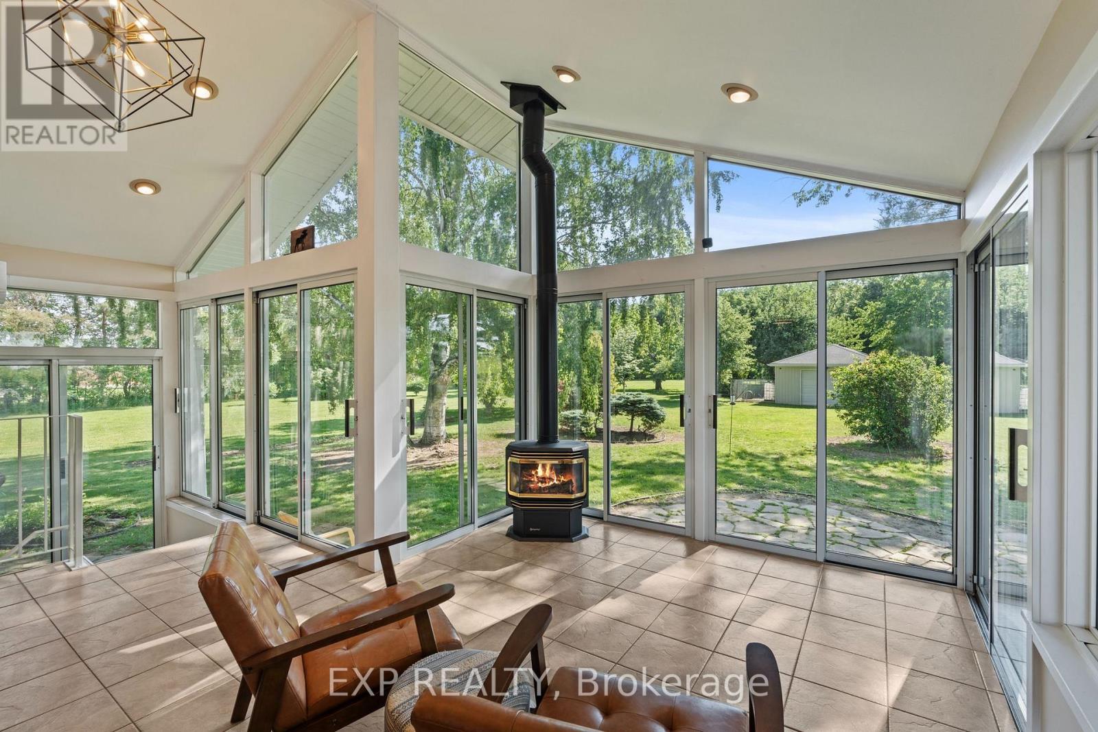 Residential in St. Catharines (Rural Fourth) 4