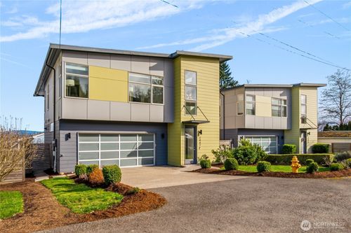 2447 S Spencer St, Seattle, WA, 98108-3152 | Card Image
