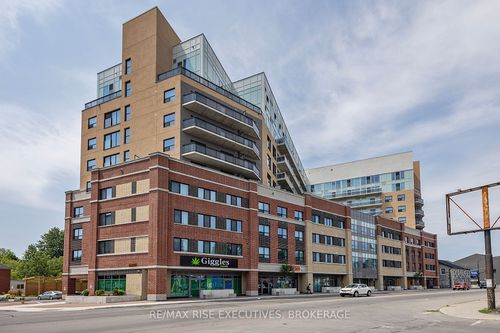 {{alt}} | Card Image