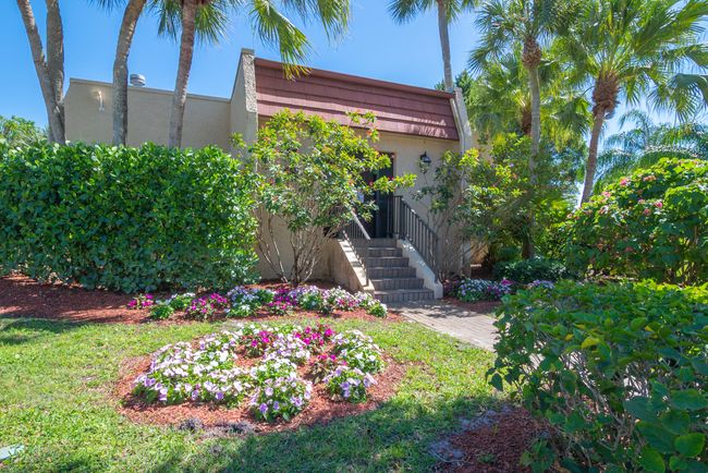 4451 Luxemburg Ct, Condo with 3 bedrooms, 2 bathrooms and null parking in Lake Worth FL | Image 28