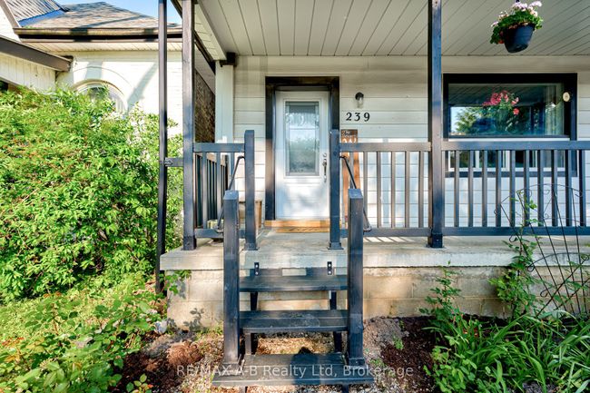 239 Nile St, House other with 4 bedrooms, 2 bathrooms and 8 parking in Stratford ON | Image 6