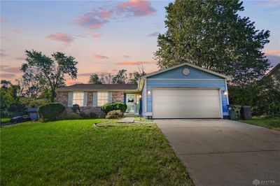 2208 Cogswell Court, House other with 3 bedrooms, 2 bathrooms and null parking in Miamisburg OH | Image 1