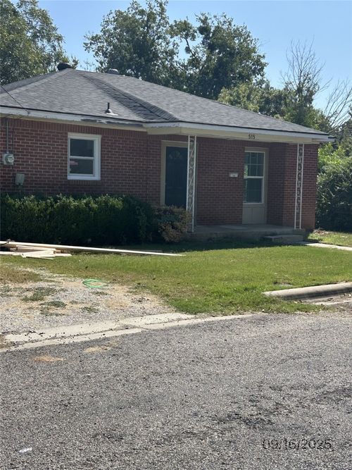 515 N Donna St, Stephenville, TX, 76401-3430 | Card Image