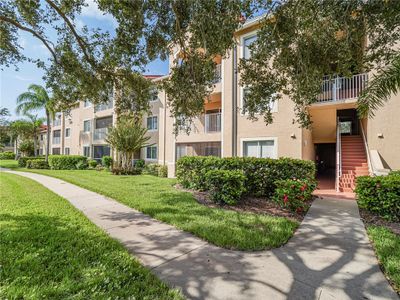 303 - 1610 N 42nd Circle, Home with 2 bedrooms, 2 bathrooms and null parking in Vero Beach FL | Image 1