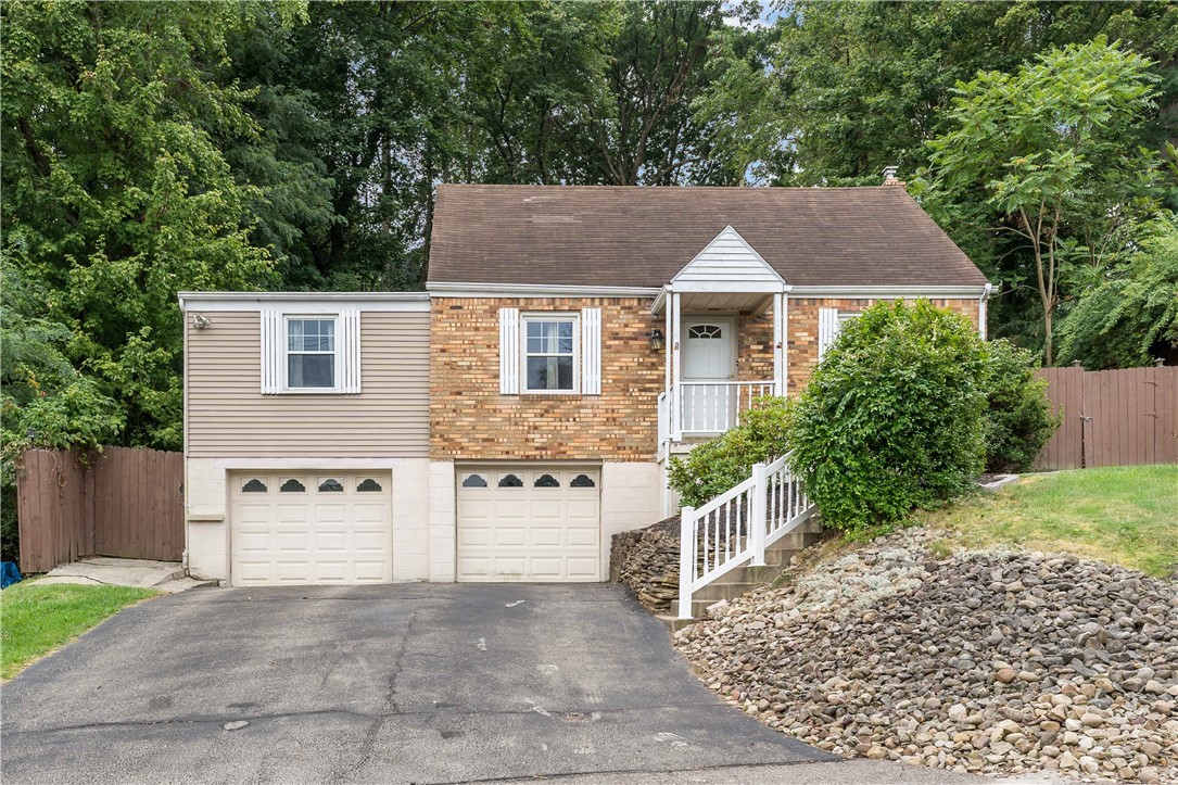Ida Dr, Glenshaw, PA 15116