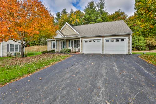 26 Dixon Drive, Litchfield, NH, 03052 | Card Image