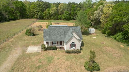 6758 Parkton Rd, Parkton, NC, 28371-9072 | Card Image