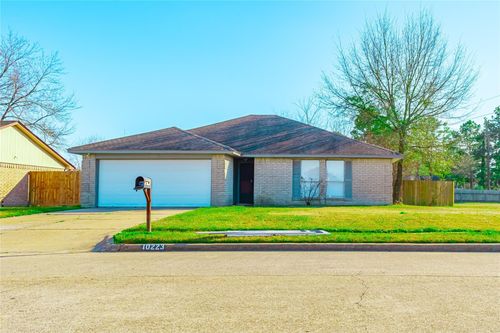 10223 Appleridge Dr, Houston, TX, 77070-4706 | Card Image