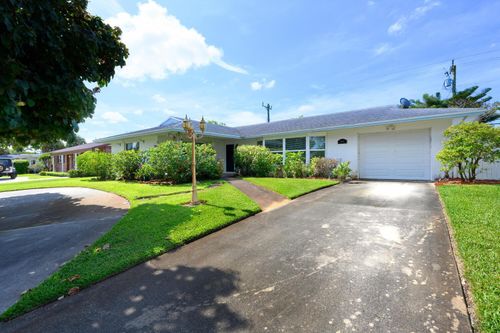 3884 Lighthouse Dr, Palm Beach Gardens, FL, 33410-5628 | Card Image
