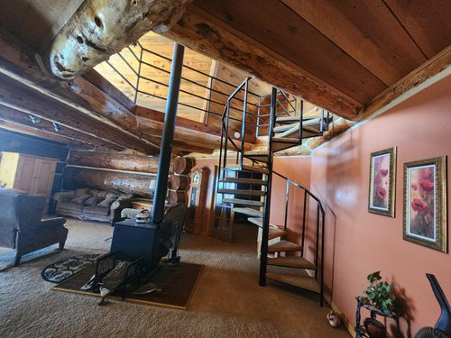 4455 E Gouger Neck Rd, Lookout, CA, 96054 | Card Image
