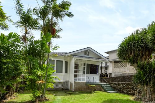 2881 Oahu Ave, Honolulu, HI, 96822-1728 | Card Image