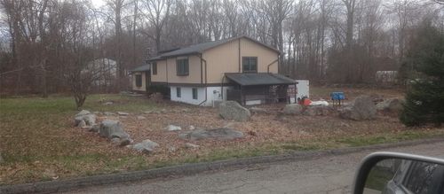 92 Ritter Rd, Stormville, NY, 12582-5347 | Card Image