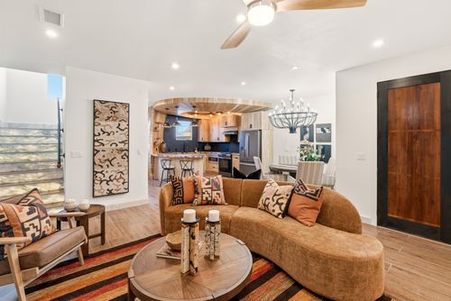 b-929 Shoofly St, Santa Fe, NM, 87505-1129 | Card Image