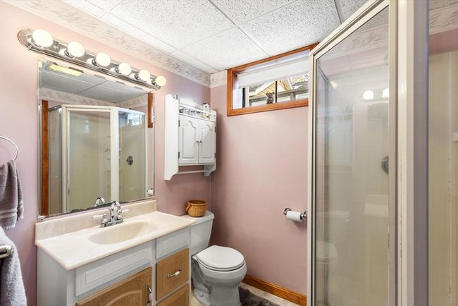 15 Gilbert St, House other with 3 bedrooms, 3 bathrooms and 3 parking in Waltham MA | Image 25
