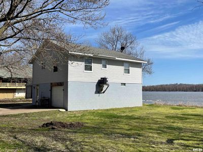 3854 Highway 22, House other with 2 bedrooms, 1 bathrooms and null parking in Muscatine IA | Image 2