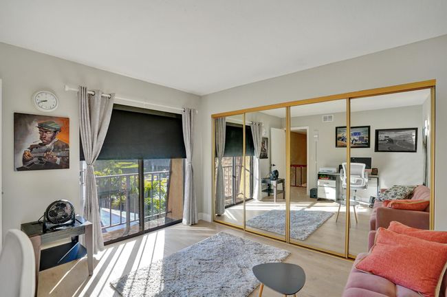 804 Waterview Dr, Condo with 3 bedrooms, 3 bathrooms and null parking in Palm Springs FL | Image 27