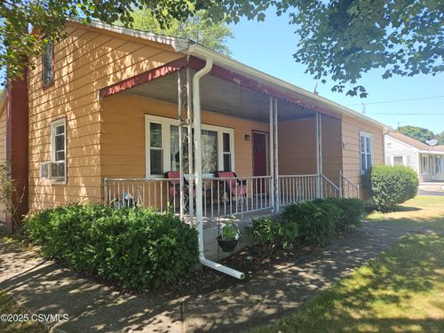 305 Bissets Ln, Bloomsburg, PA, 17815-3325 | Card Image