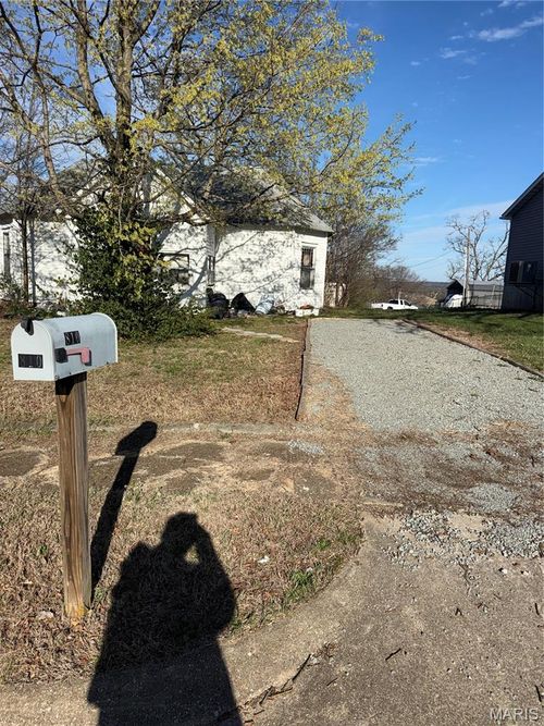 810 Tyler St, Park Hills, MO, 63601-1750 | Card Image