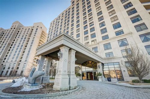 412-9235 Jane St, Vaughan, ON, L6A0J8 | Card Image
