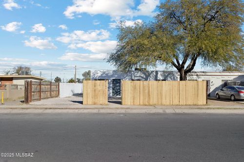 3601 E March Place, Tucson, AZ, 85713 | Card Image