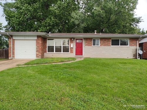 575 Ryan Dr, Florissant, MO, 63031-3044 | Card Image
