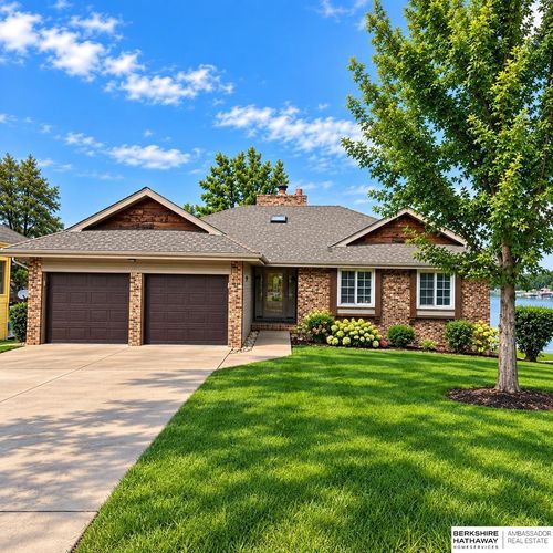 14517 Fir Cir, Plattsmouth, NE, 68048-5107 | Card Image