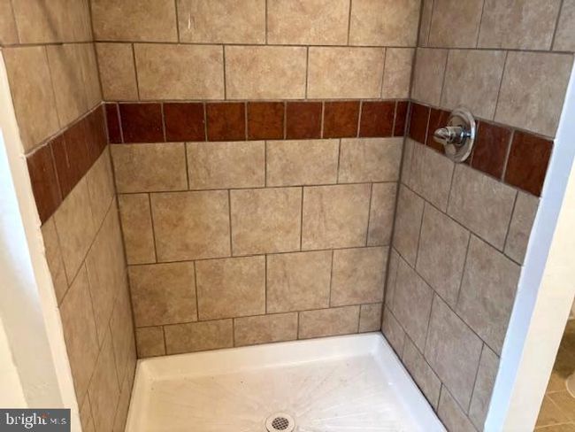 855 Cumberland St, Townhouse with 2 bedrooms, 2 bathrooms and null parking in GLOUCESTER CITY NJ | Image 9