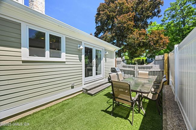 22 Maplewood Dr, House other with 5 bedrooms, 5 bathrooms and null parking in Cos Cob CT | Image 19