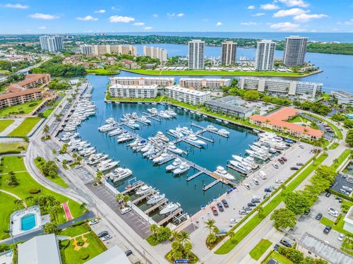 apt-105-52 Yacht Club Dr, North Palm Beach, FL, 33408-3942 | Card Image