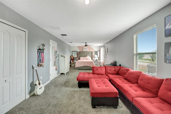 Large Bedroom 5 | Image 28