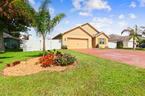 2766 Sw Savona Blvd, Port St. Lucie, FL, 34953-4113 | Card Image