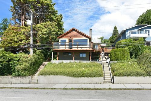 511 S Fletcher Road, Gibsons, BC, V0N1V8 | Card Image