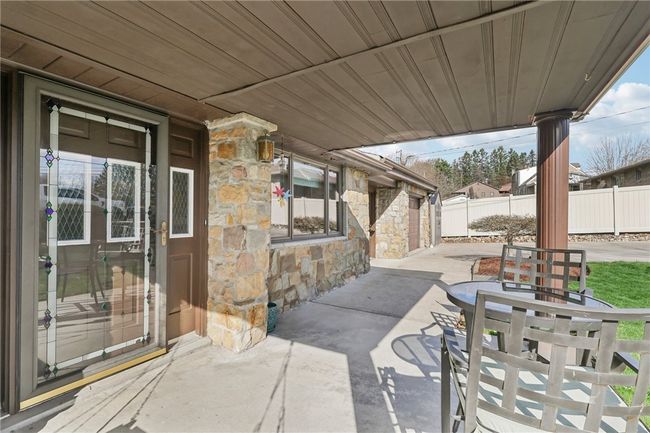 378 Mingo Church Rd, House other with 3 bedrooms, 3 bathrooms and 1 parking in Finleyville PA | Image 5