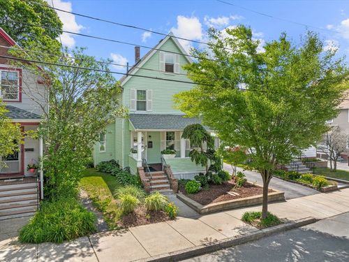 25 Autumn St, Everett, MA, 02149-4605 | Card Image