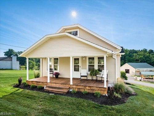 3900 Dillon Falls Rd, Zanesville, OH, 43701-9148 | Card Image