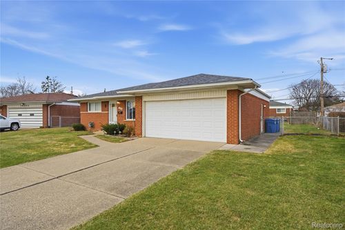 13344 Perry Cir, Warren, MI, 48088-1330 | Card Image