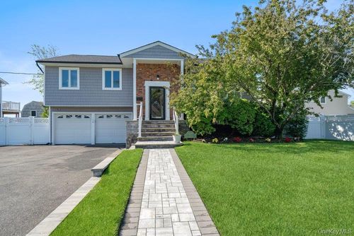 159 Driftwood Dr, West Islip, NY, 11795-5001 | Card Image