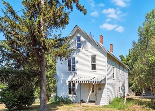 8 Monroe St, Silver Creek, NY, 14136-1127 | Card Image