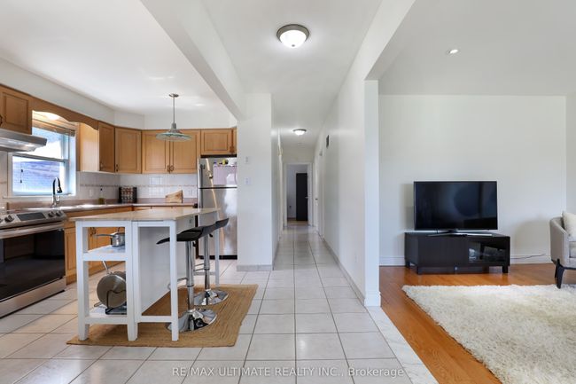 42 Marta Ave, House other with 3 bedrooms, 2 bathrooms and 1 parking in Scarborough ON | Image 20