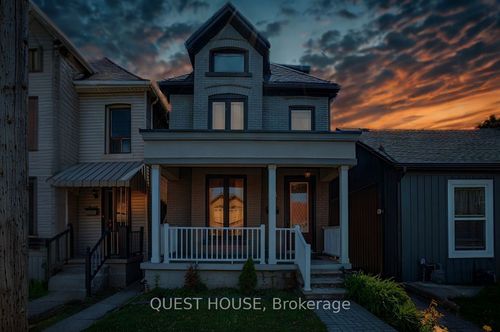 354 John St N, Hamilton, ON, L8L4R1 | Card Image