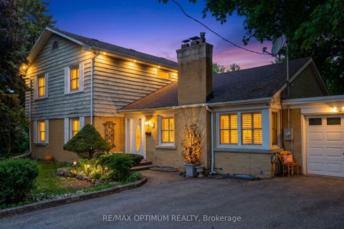 18 Armstrong St, Brampton, ON, L6W1W6 | Card Image