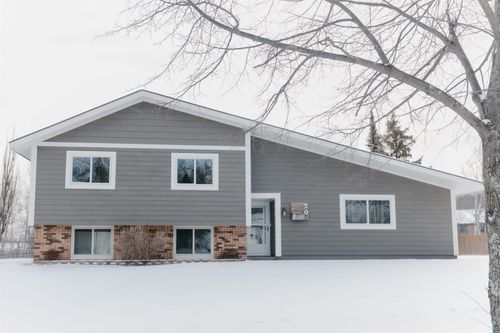 70 Nelson Dr, Silver Bay, MN, 55614 | Card Image