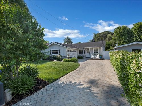 23271 Sylvan St, Woodland Hills, CA, 91367-1525 | Card Image