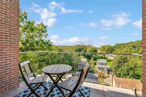 403-8 Boulevard, Pelham, NY, 10803 | Card Image
