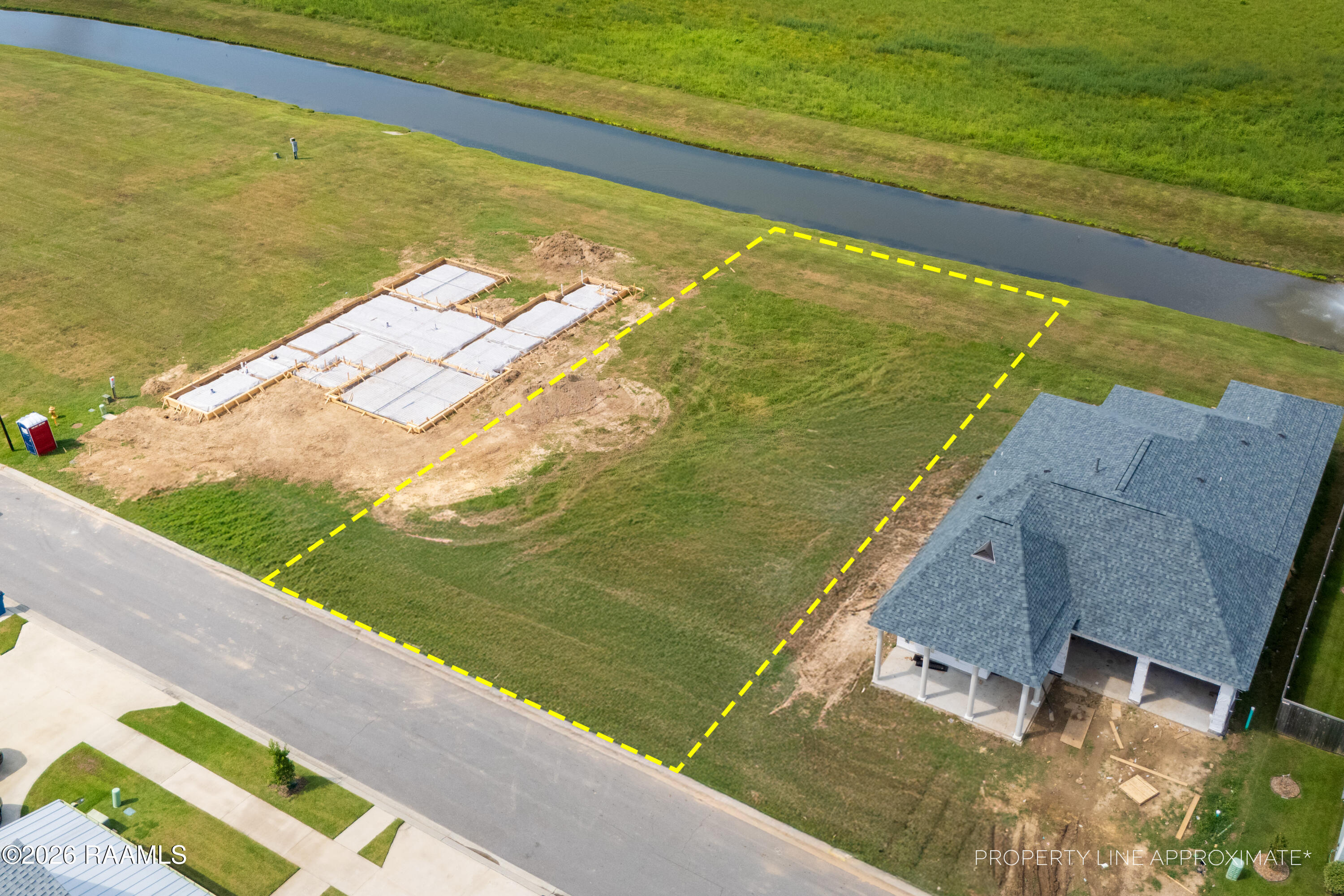 Land in Scott