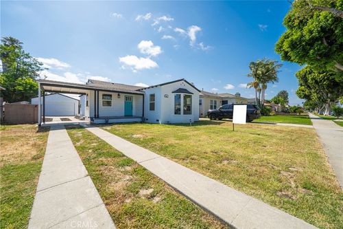 805 S Poinsettia Ave, Compton, CA, 90221-3931 | Card Image