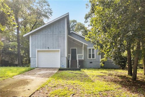 408 Watergap Dr, Fayetteville, NC, 28314-1051 | Card Image