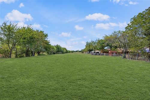 1508 Pendergrass St, Lockhart, TX, 78644-3240 | Card Image