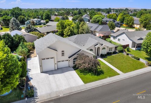 2025 N 6th E, Mountain Home, ID, 83647-1766 | Card Image