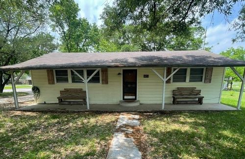 403 Live Oak St, Royse City, TX, 75189-8956 | Card Image